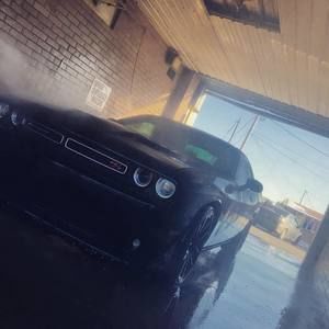 Meet your Posher, Logan